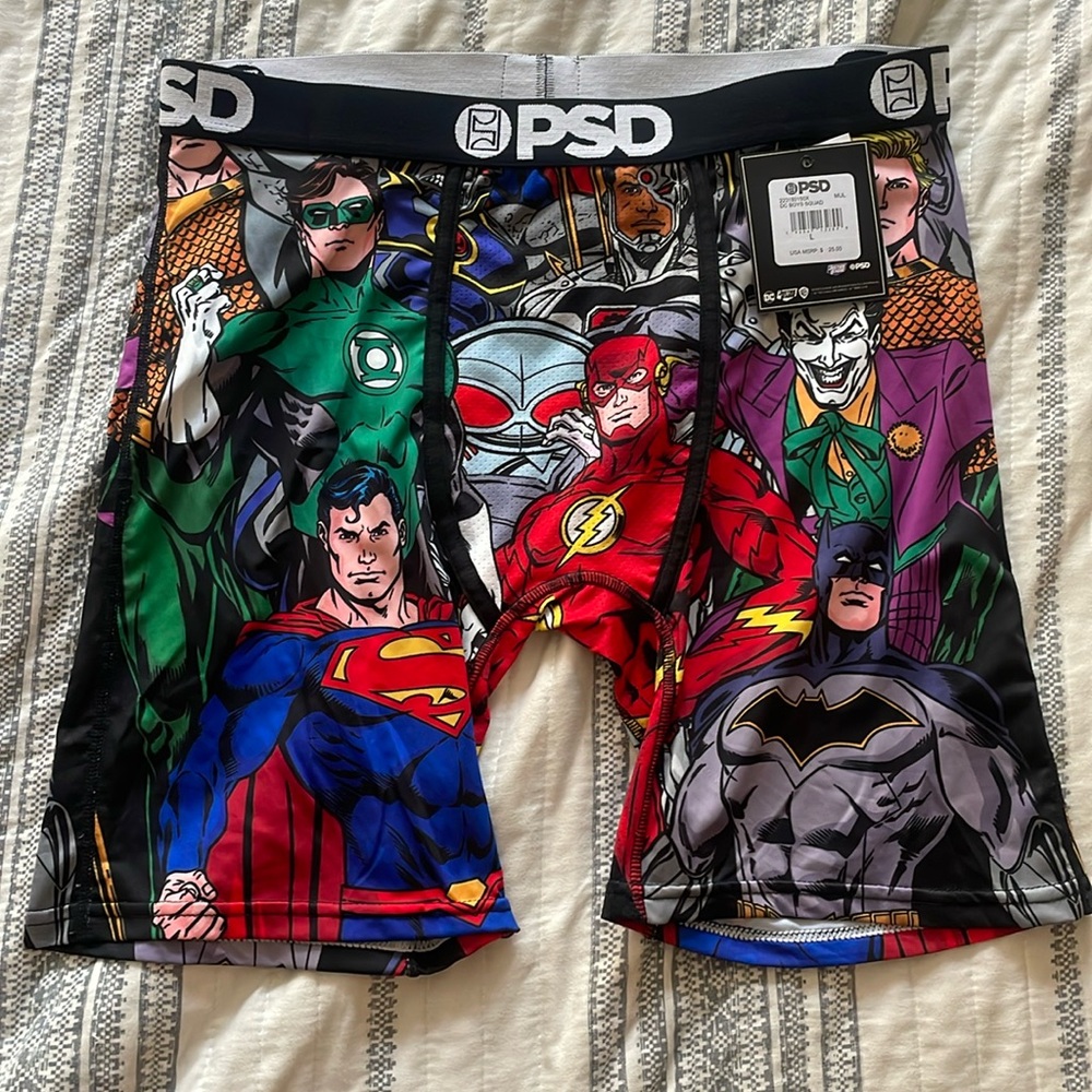 Men’s psd underwear, justice league super heroes, size large.